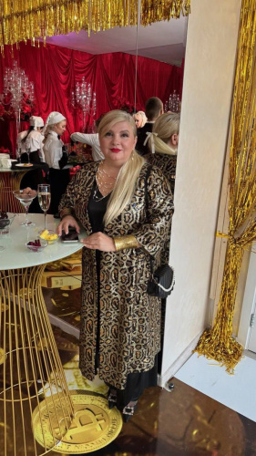 Получила много комплиментов и чувствовала себя царицей.